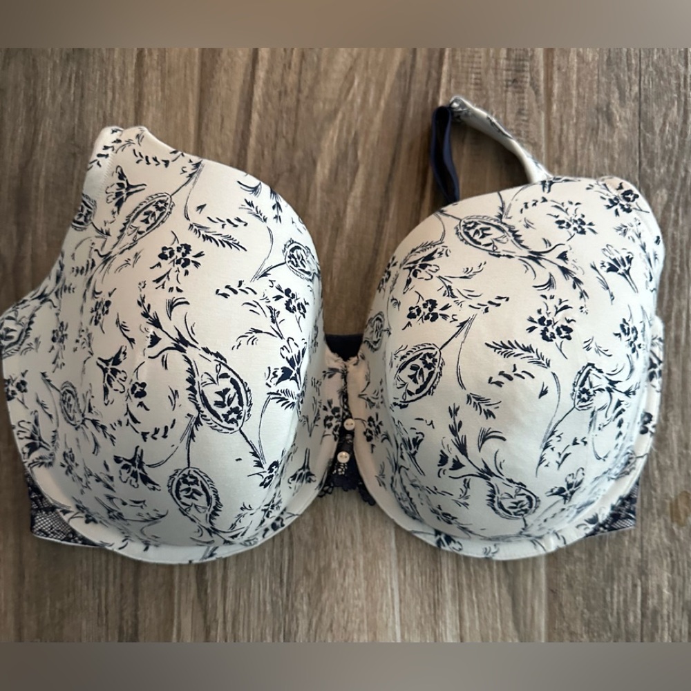 Cacique Cream and Navy Full Coverage Bra